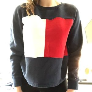 tommy hilfiger crewneck sweater